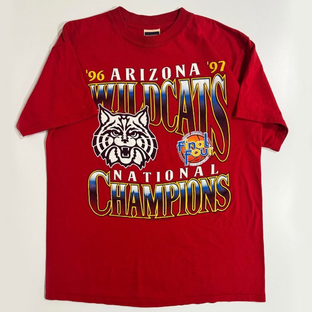 Vintage 1990s Arizona Wildcats NCAA Final Four T-shirt 1996-1997 Size L Red
